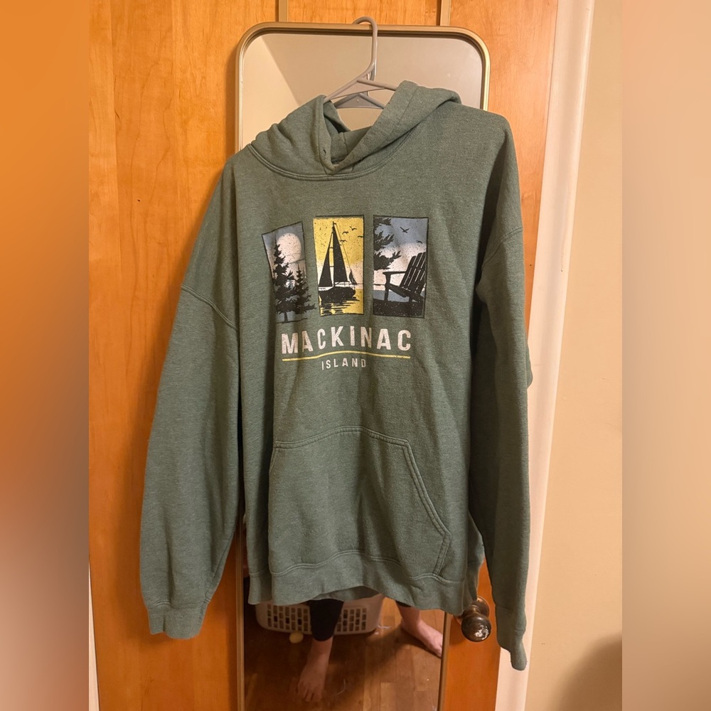 Mackinac Island sweatshirt size XL